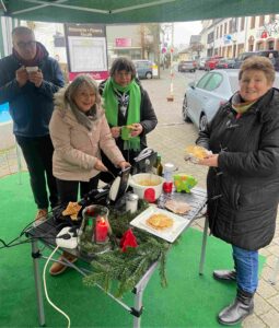 Waffelstand der Dauner Grünen am 2. Advent 2024, Foto I. Weßeler